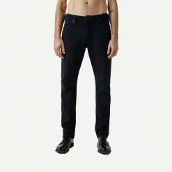 NEUW Lou Slim Reverent Black