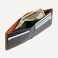 Bellroy Hide & Seek LO (More Colors Available) Mens