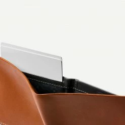 Bellroy Hide & Seek LO (More Colors Available) Mens