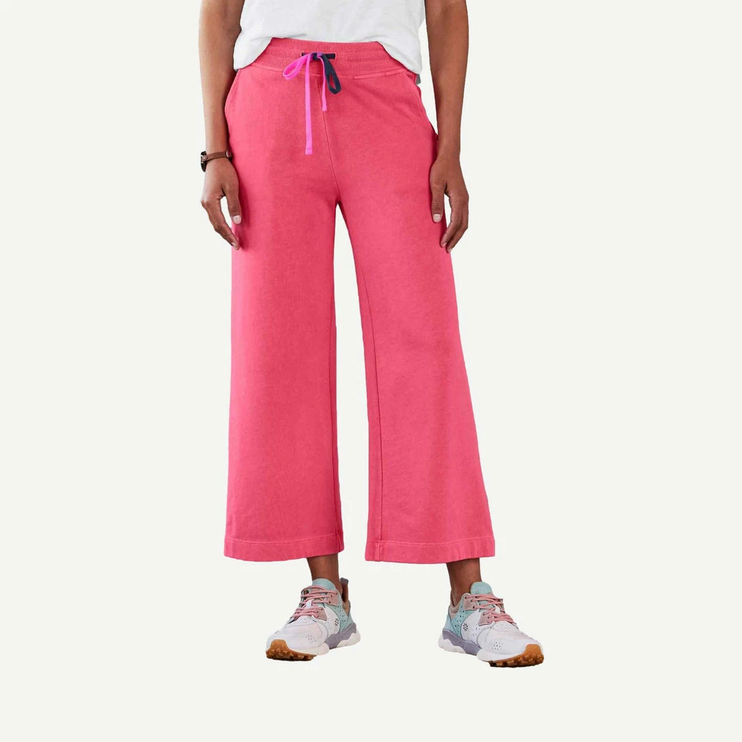 Sundry Womens Crop Flare Sweatpant In Hibiscus 3 Sundry Womens Crop Flare Sweatpant In Hibiscus