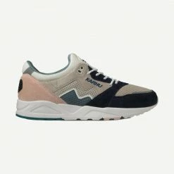 Karhu Aria 95 India Ink/ Pelican Mens