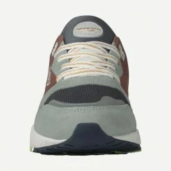 Karhu Aria 95 - Pidgeon / Doe Mens 10 Karhu Aria 95 - Pidgeon / Doe Mens