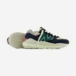 New Balance U5740CNN