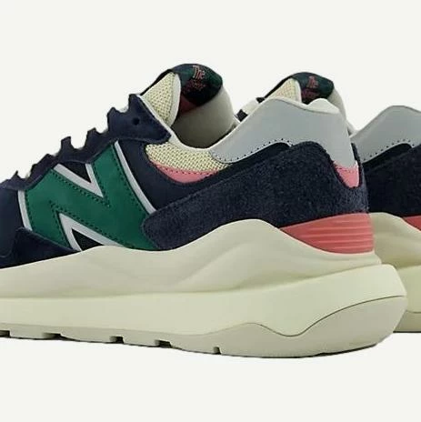 New Balance U5740CNN